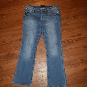 Juniors size 15 Wallflower bootcut jeans